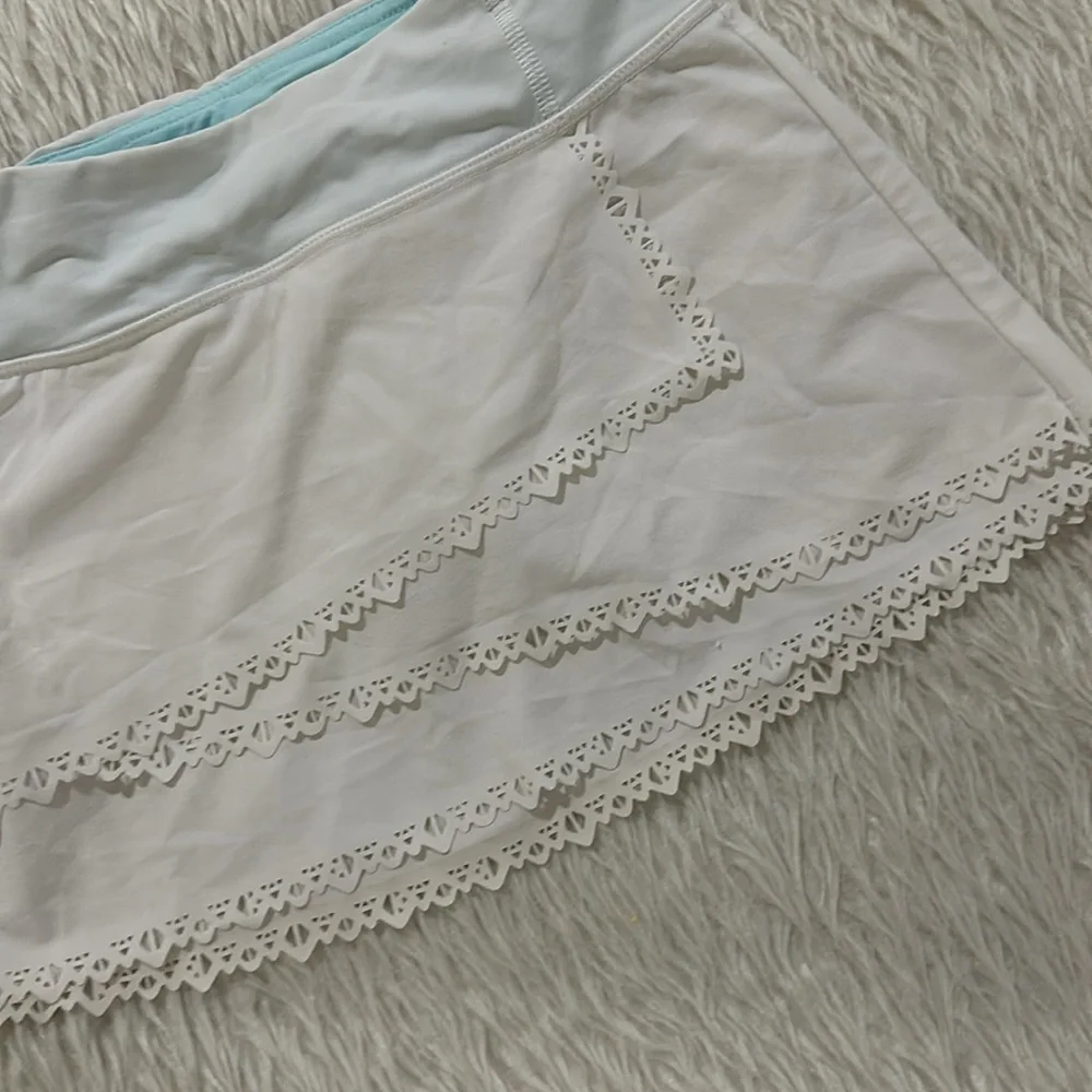Ivivva white lace pattern skort athletic skirt size 8 - Picture 2 of 6